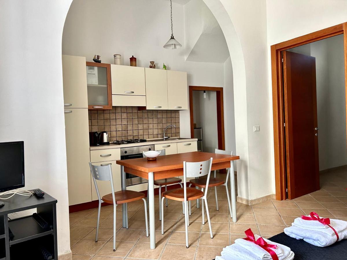 Suite Le Due Sorelle Torre dell'Orso Exterior foto